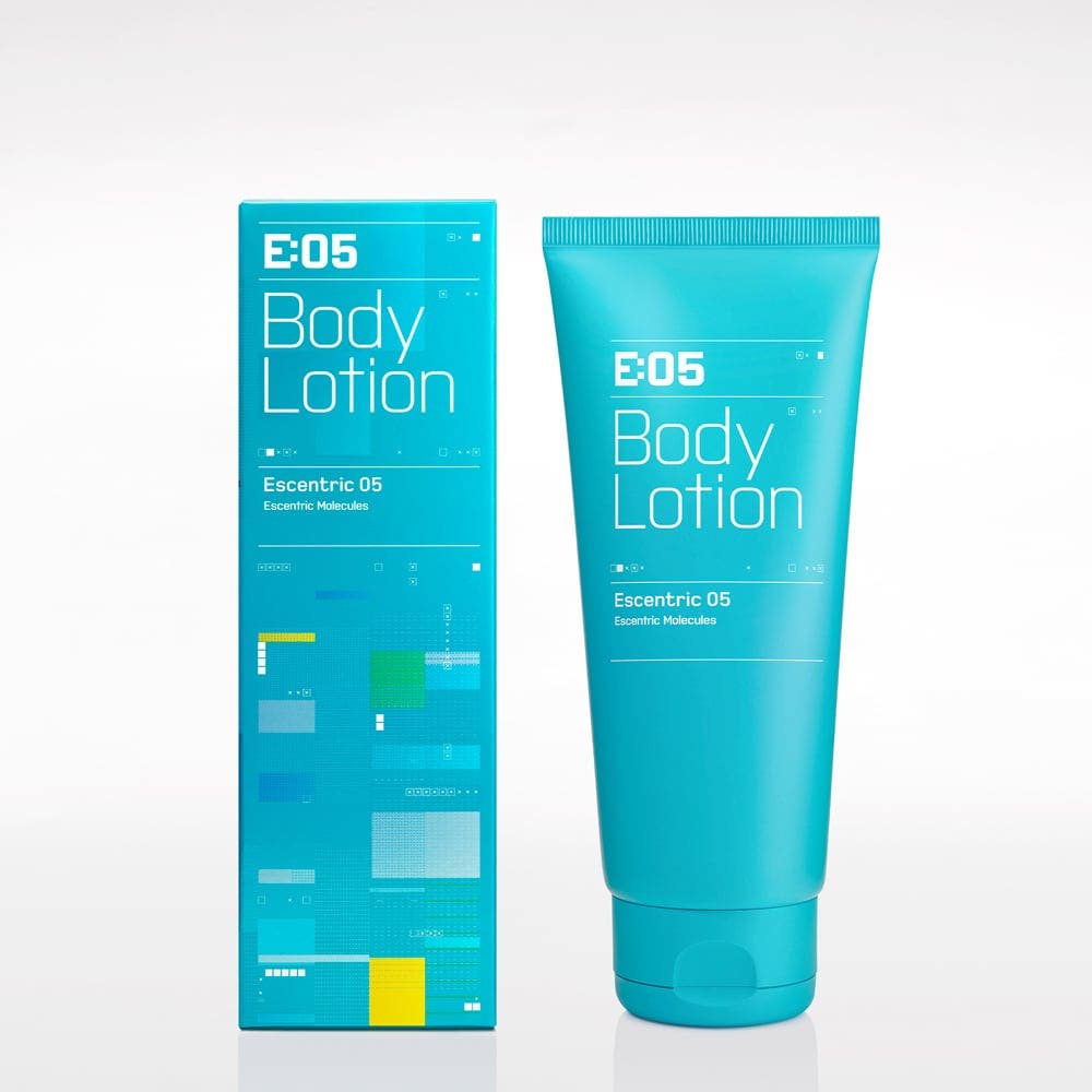 Escentric 05 Body Lotion - Image 3